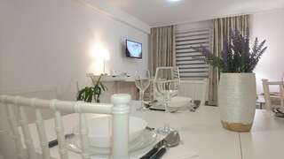 Апарт-отели Brașov City Studio Rent Брашов Апартаменты с видом на сад-19