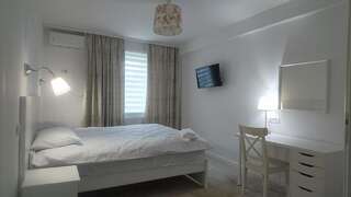 Апарт-отели Brașov City Studio Rent Брашов Апартаменты с видом на сад-2