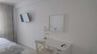 Апарт-отели Brașov City Studio Rent Брашов Апартаменты с видом на сад-24